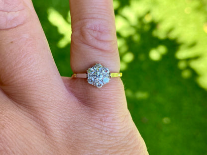 Antique 18ct Gold Diamond Daisy Ring