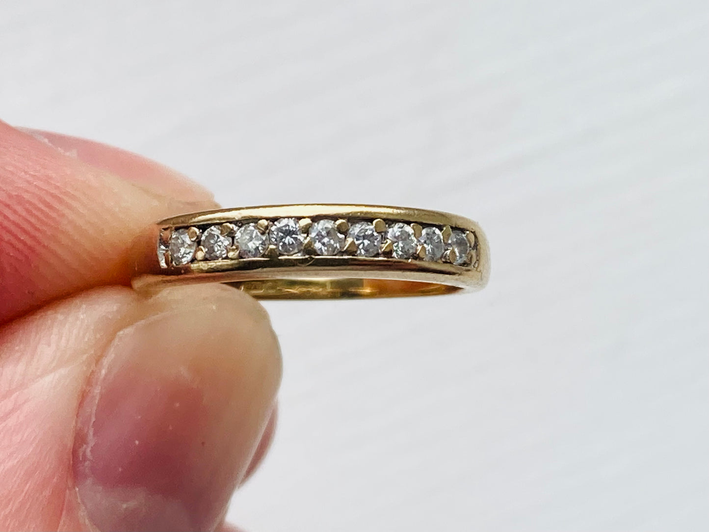 9ct Gold Diamond Ring