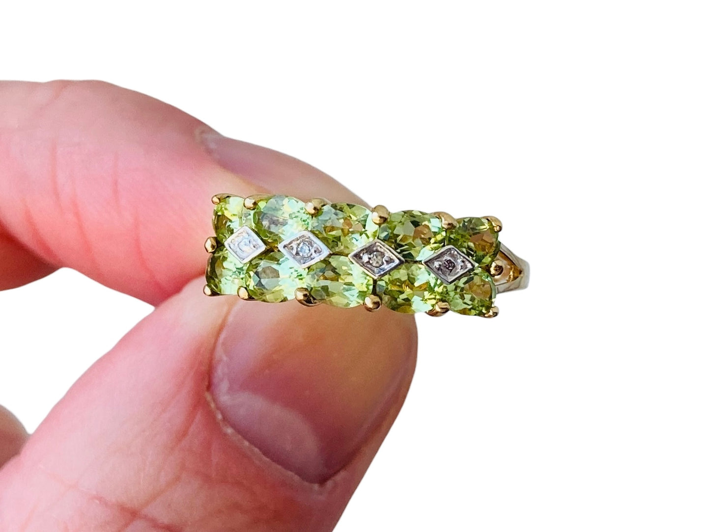 9ct Gold Peridot & Diamond Ring
