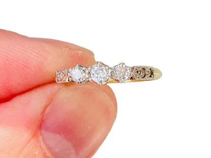 Vintage 18ct Gold Diamond Ring