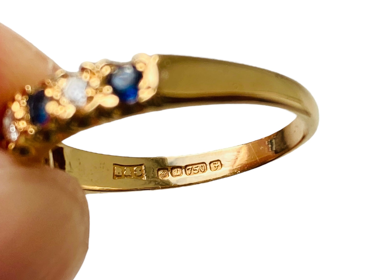 18ct Gold Sapphire & Diamond Ring