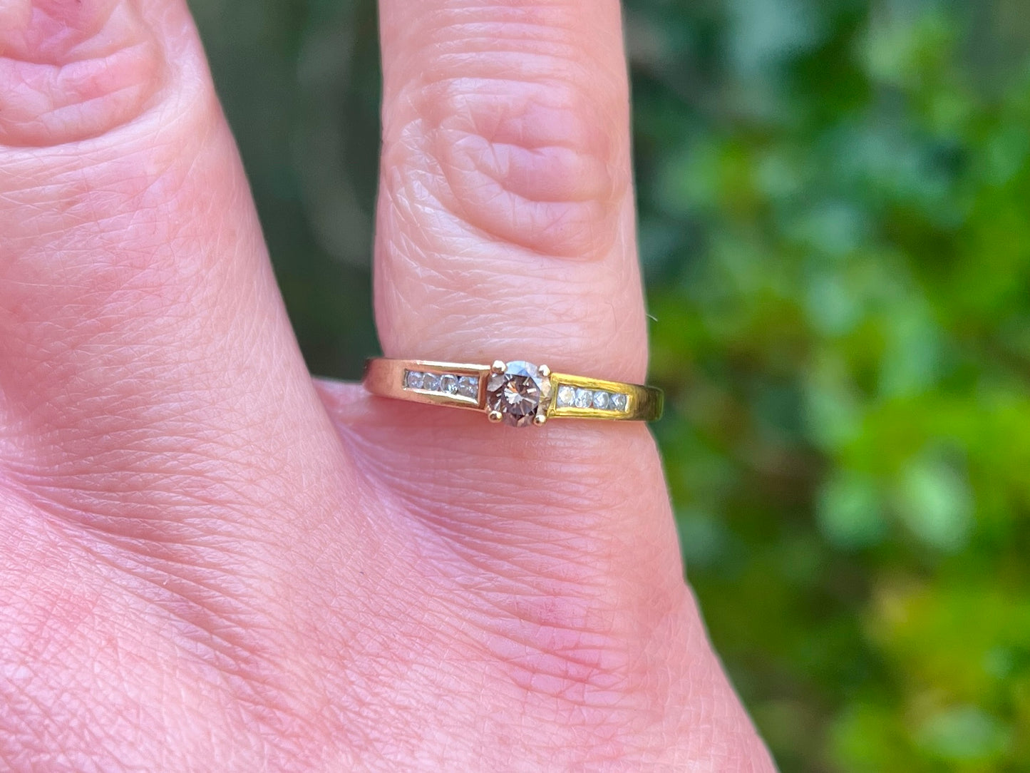 9ct Gold Champagne & White Diamond Ring