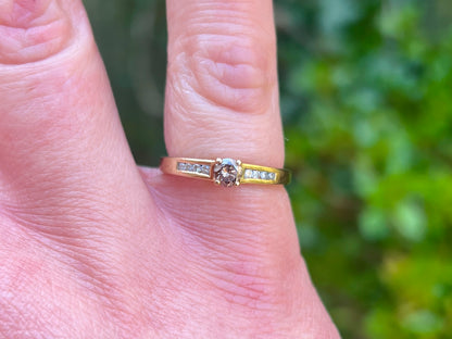 9ct Gold Champagne & White Diamond Ring