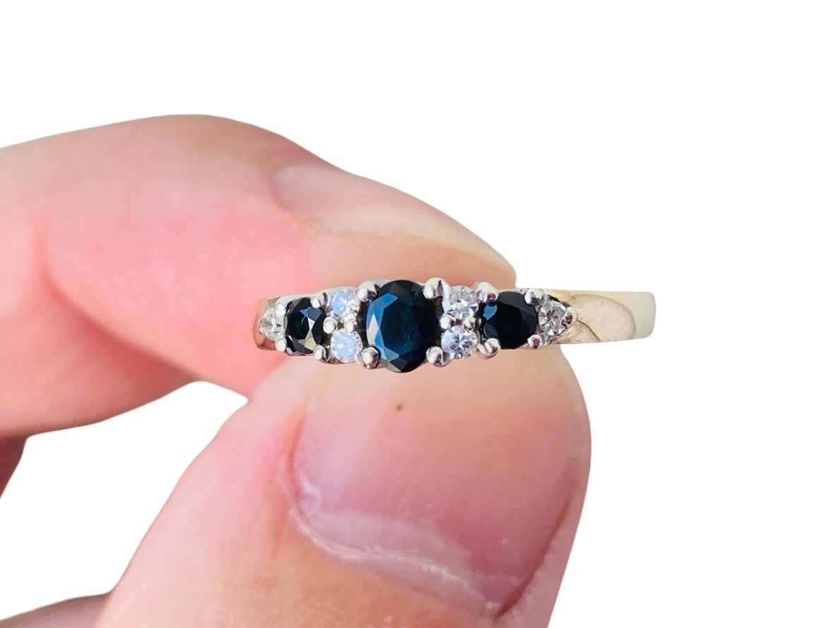 Vintage 9ct Gold Sapphire & Diamond Ring