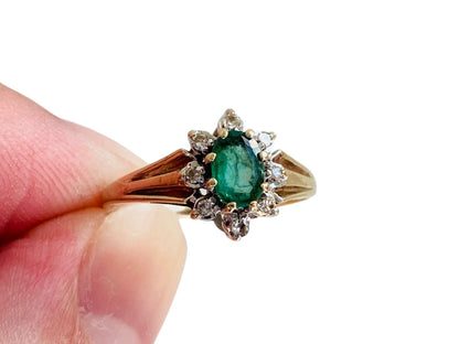 Vintage 9ct Gold Emerald & Diamond Ring