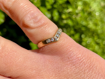 Vintage 9ct Gold Diamond Wishbone Ring