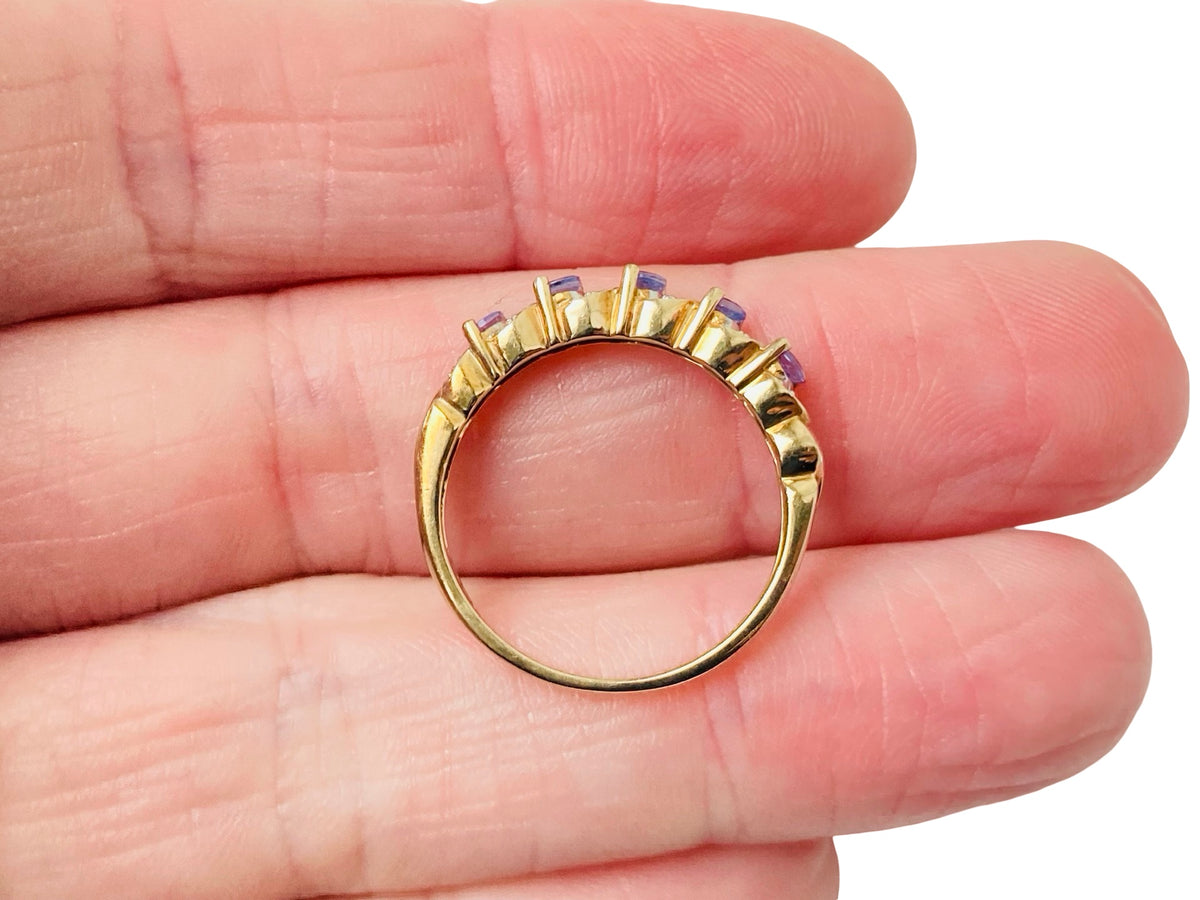 9ct Gold Tanzanite & Diamond Ring