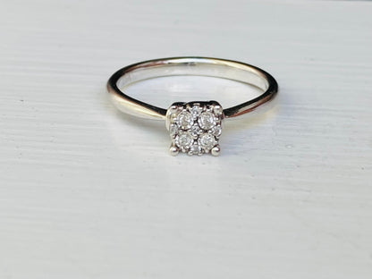 9ct Gold Diamond Ring