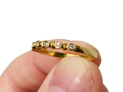 18ct Gold Diamond Ring