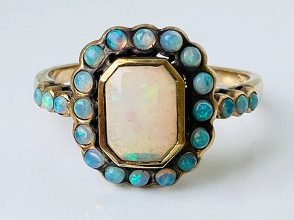 9ct Gold Opal Ring