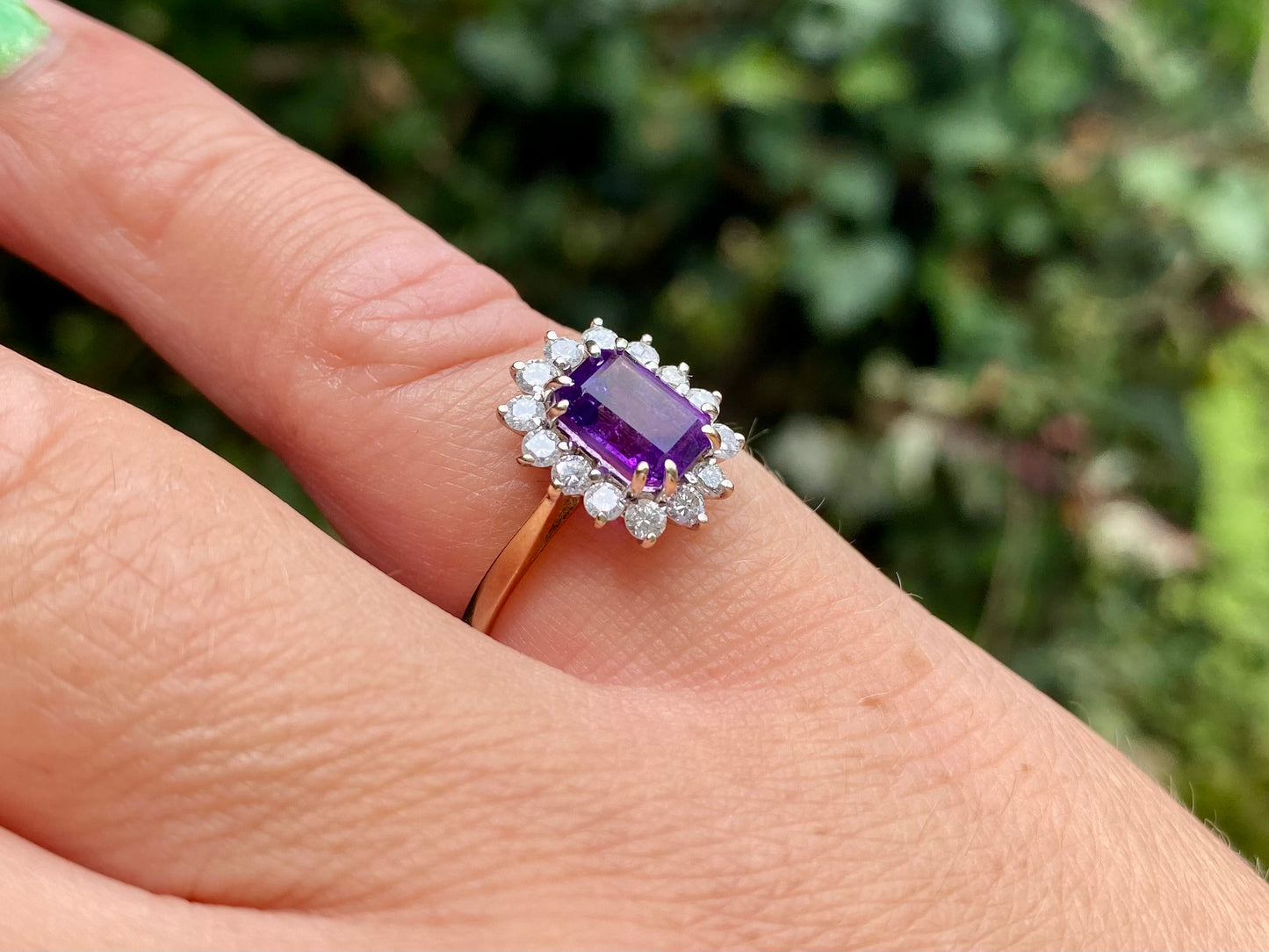 9ct Gold Amethyst & Diamond Ring