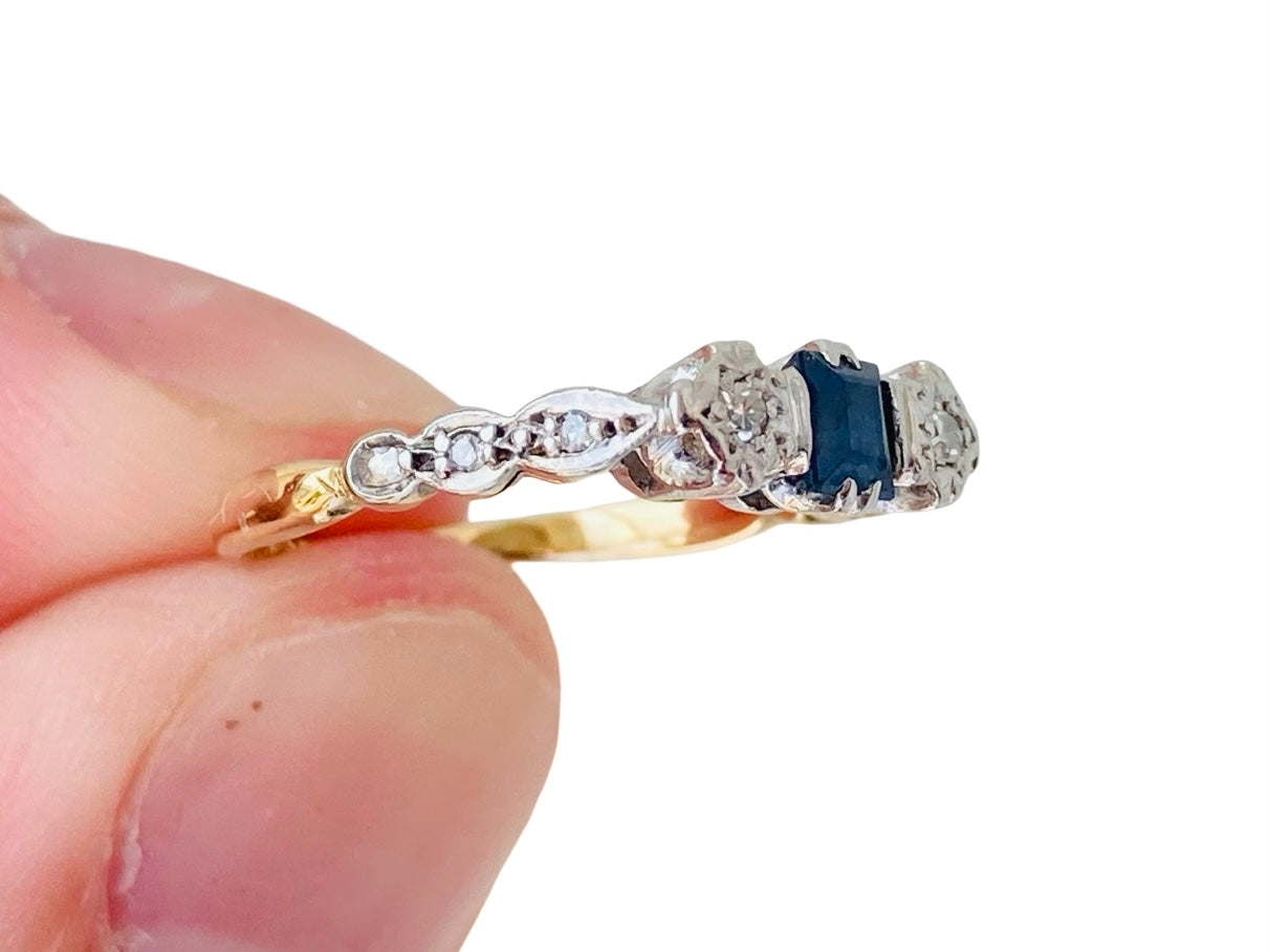 Antique 18ct Gold Sapphire & Diamond Ring