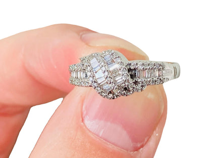 18ct Gold Diamond Ring
