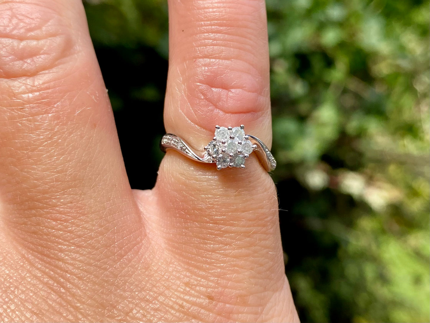 9ct Gold Diamond Ring