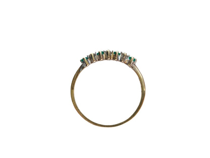 9ct Gold Emerald & Diamond Ring