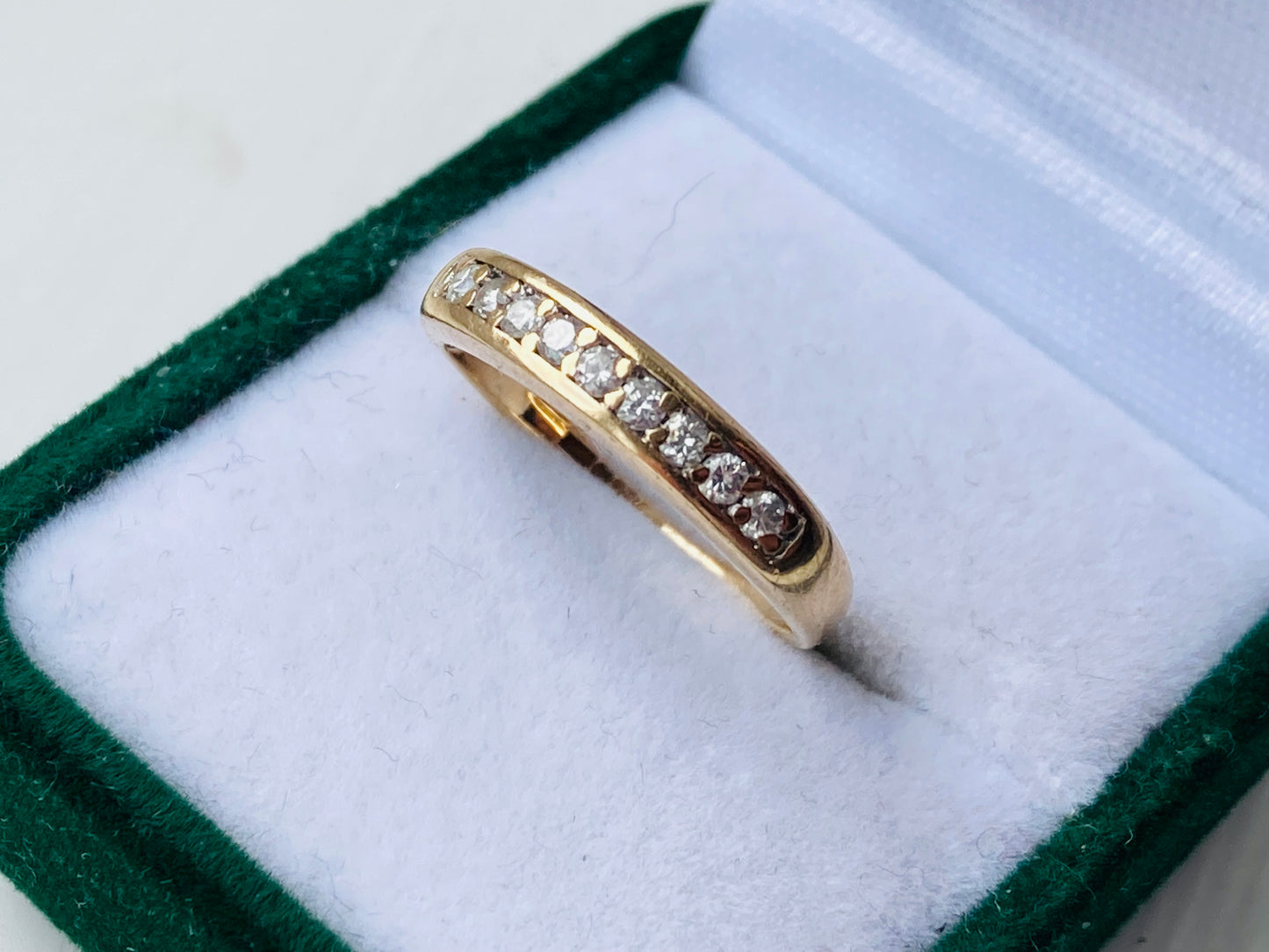 9ct Gold Diamond Ring