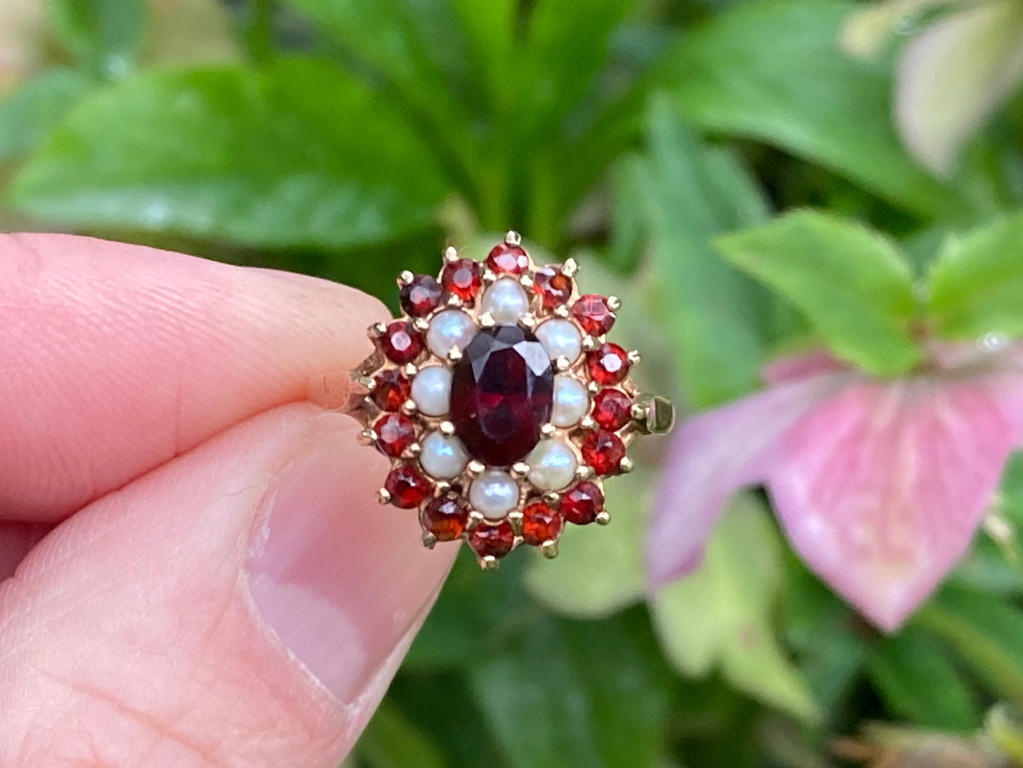 9ct Gold Garnet & Pearl Ring