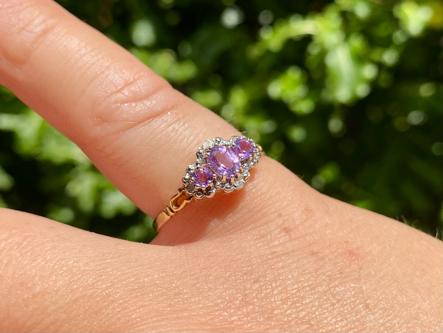 9ct Gold Amethyst & Diamond Ring