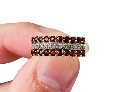 9ct Gold Garnet & Diamond Ring