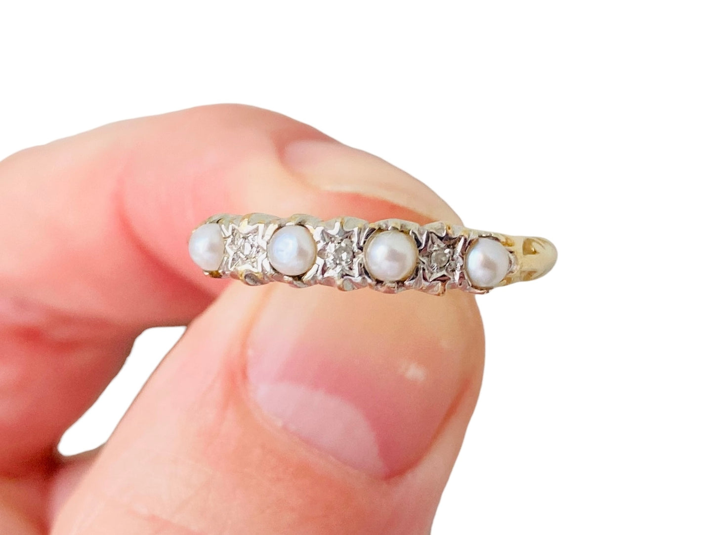 9ct Gold Pearl & Diamond Ring