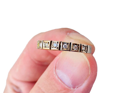 Vintage 9ct Gold Nine-Stone Diamond Ring