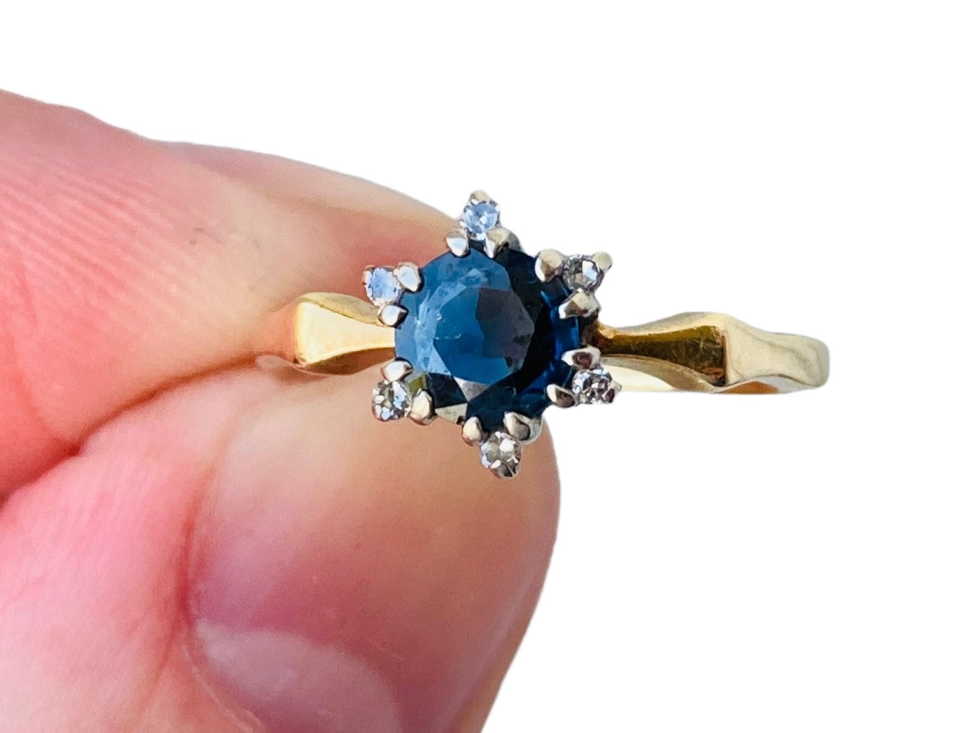 Vintage 18ct Gold Sapphire & Diamond Ring