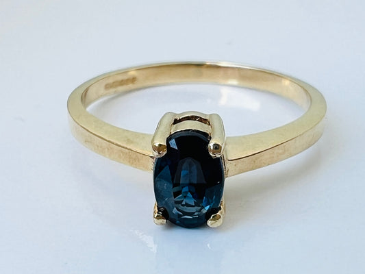 9ct Gold Sapphire Ring