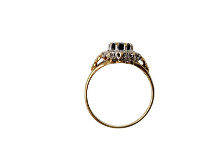 Vintage 9ct Gold Emerald & Diamond Ring