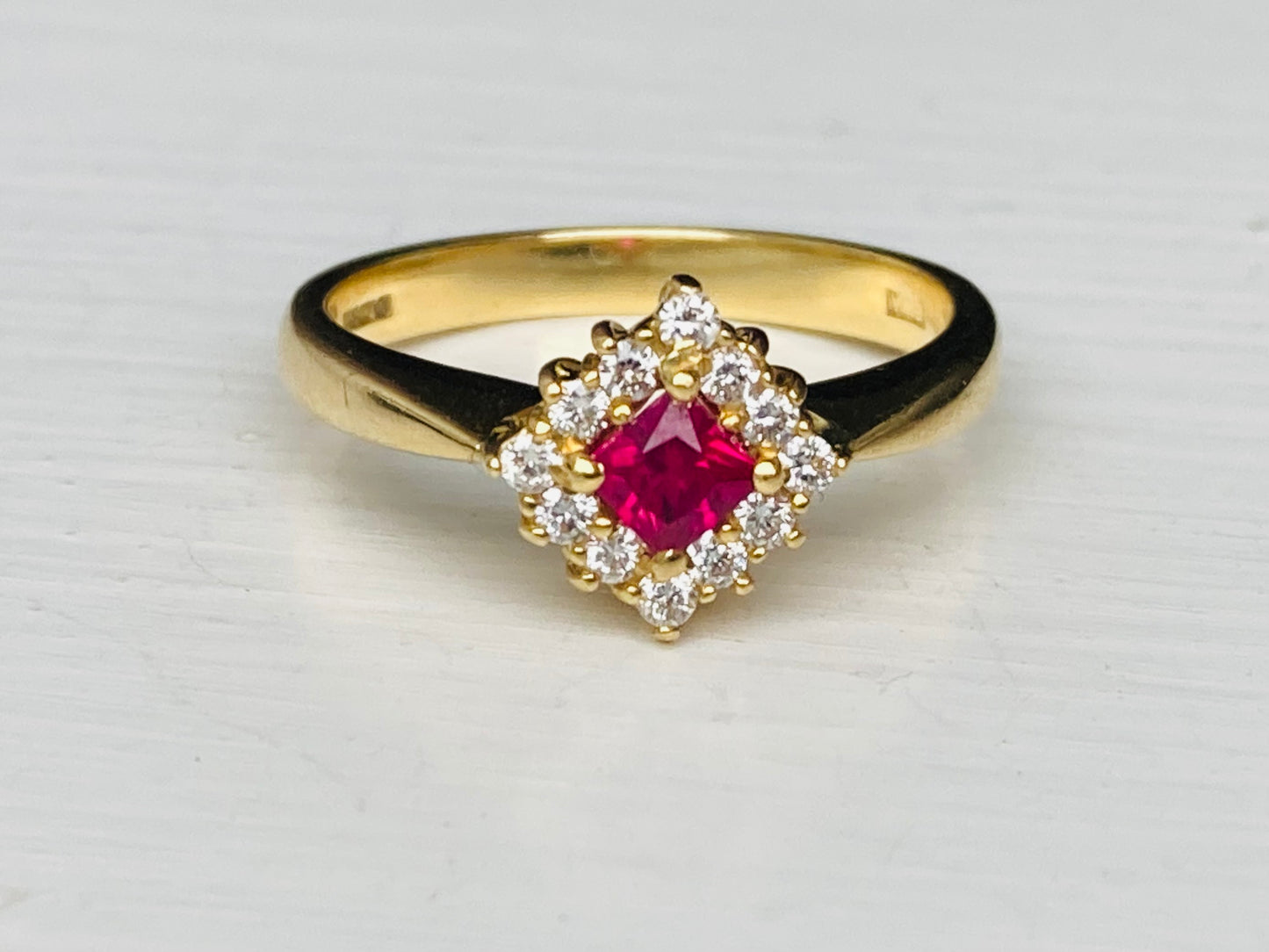 18ct Gold Ruby & Diamond Ring