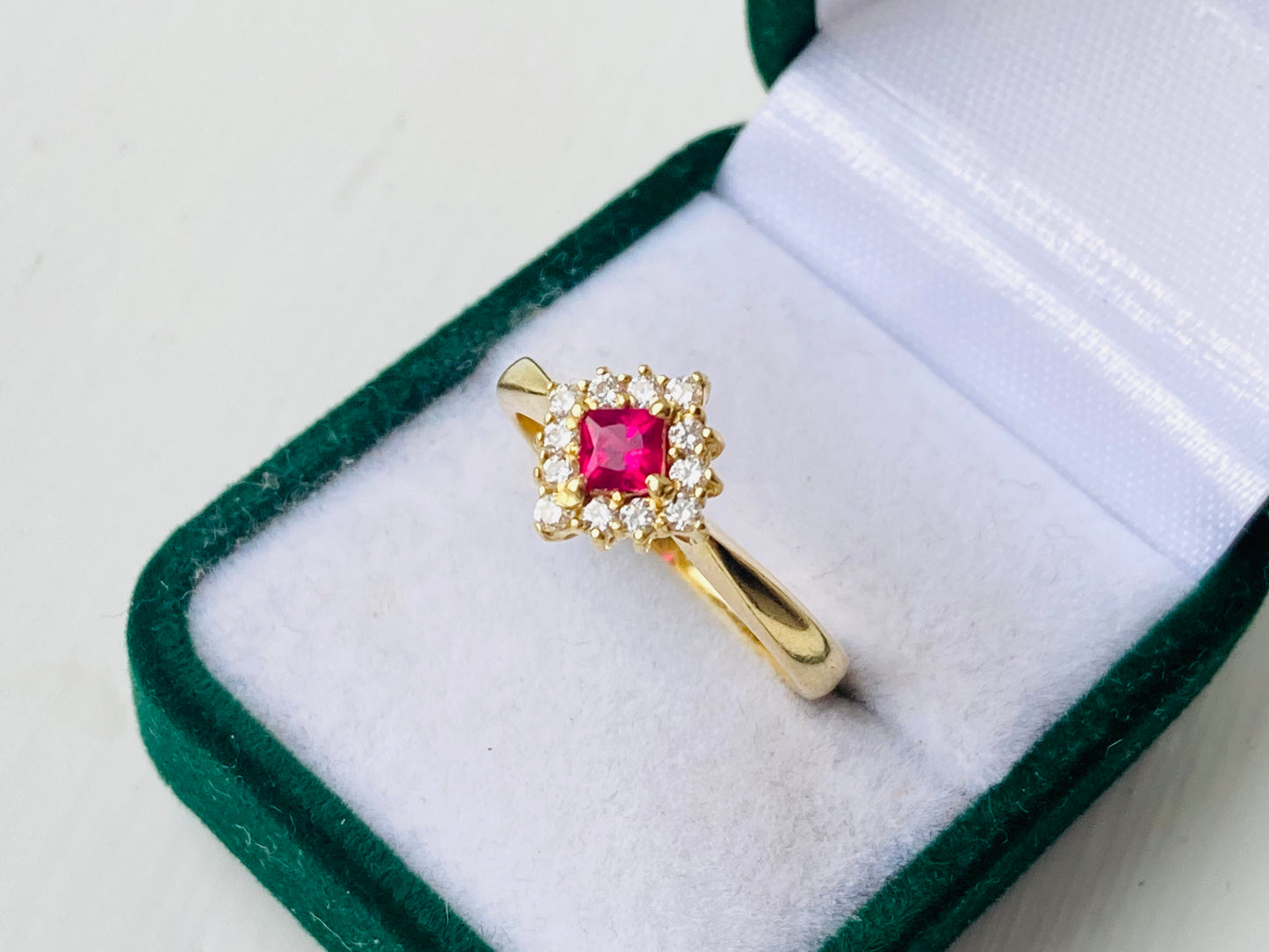 18ct Gold Ruby & Diamond Ring