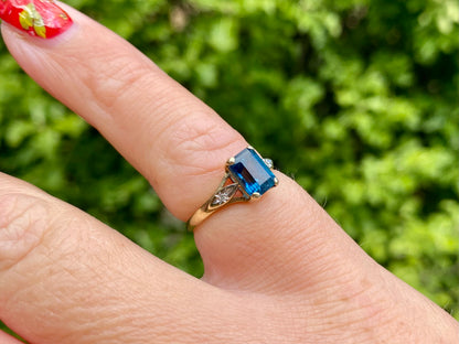 Vintage 9ct Gold Topaz & Diamond Ring