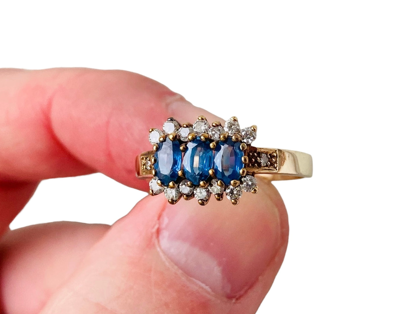 9ct Gold Sapphire & Diamond Ring