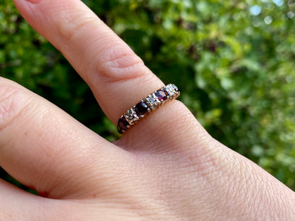 Vintage 9ct Gold Garnet & Diamond Ring