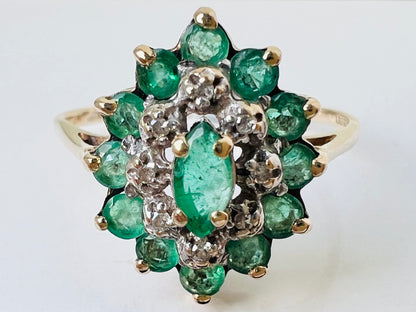 Vintage 9ct Gold Emerald & Diamond Ring