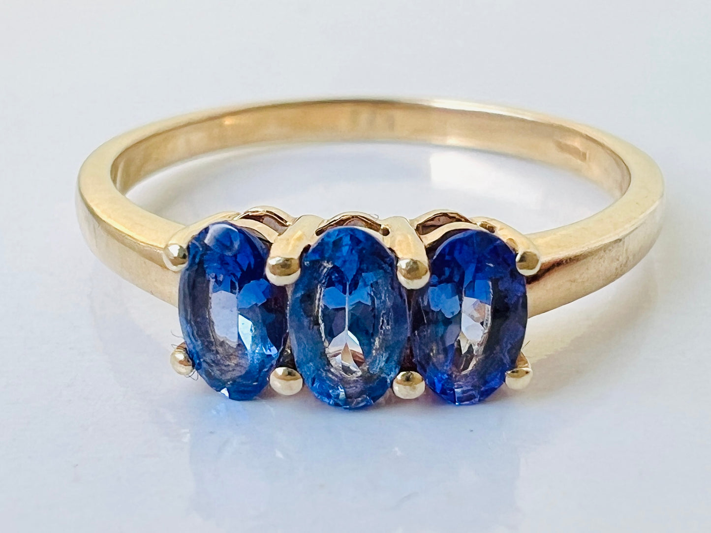 9ct Gold Tanzanite Ring