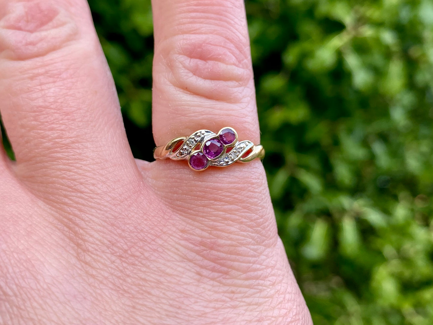Vintage 9ct Gold Ruby & Diamond Ring