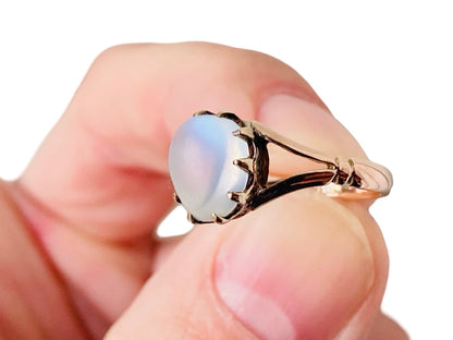 Antique 9ct Gold Moonstone Ring