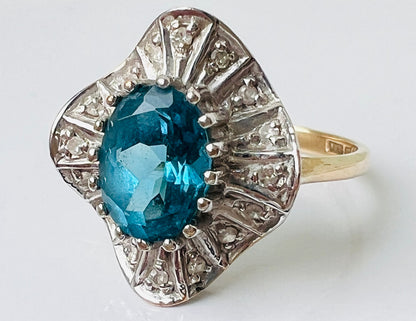 Vintage 9ct Gold Topaz & Diamond Ring