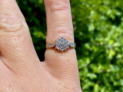 Vintage 9ct Gold Diamond Cluster Ring