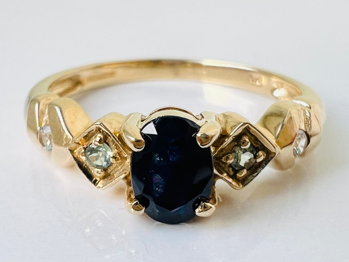 9ct Gold Sapphire Ring