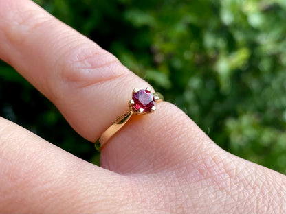 9ct Gold Ruby Ring