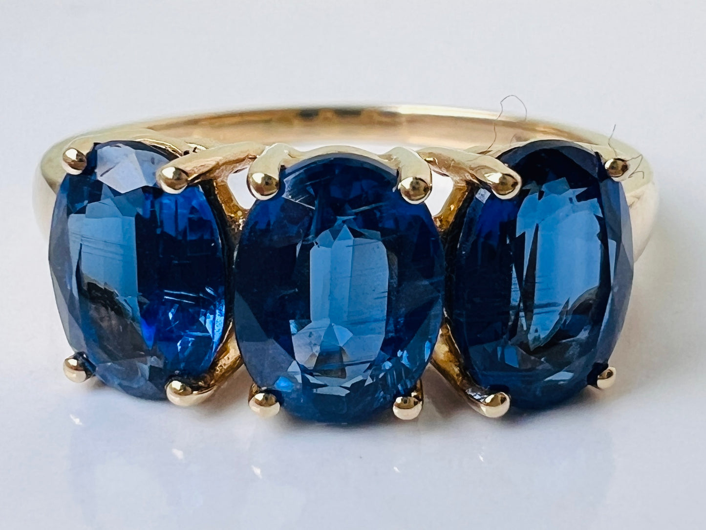 9ct Gold Kyanite Ring