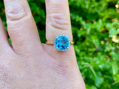 9ct Gold Topaz & Diamond Ring