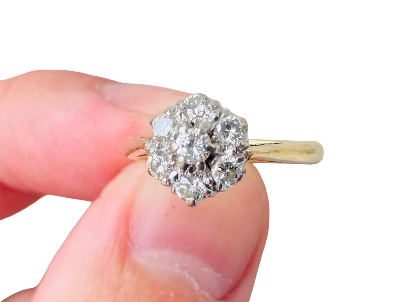 Vintage 18ct Gold Diamond Daisy Ring