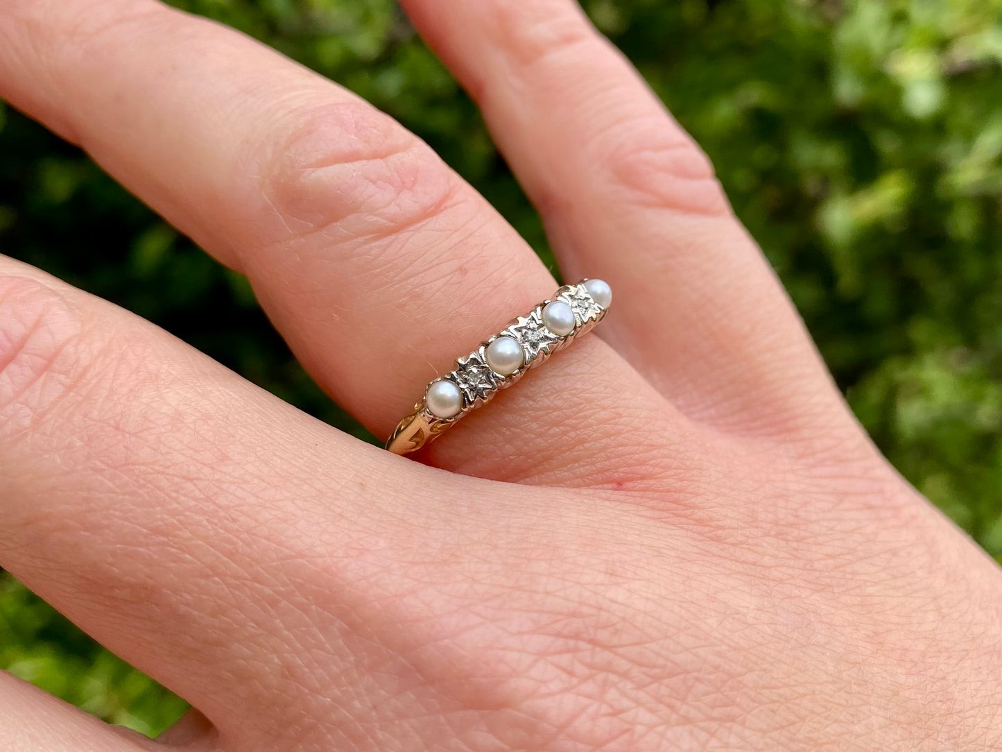 9ct Gold Pearl & Diamond Ring