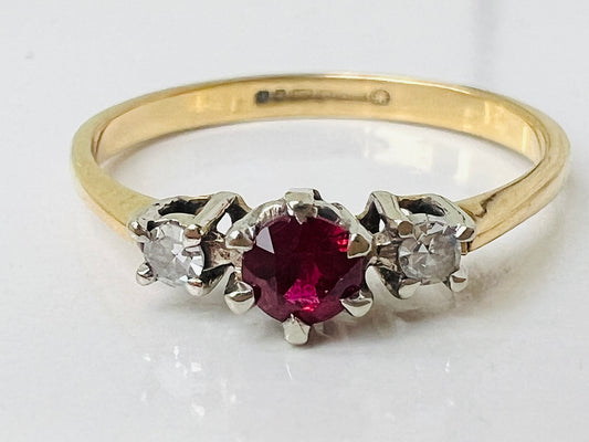 18ct Gold Ruby & Diamond Ring