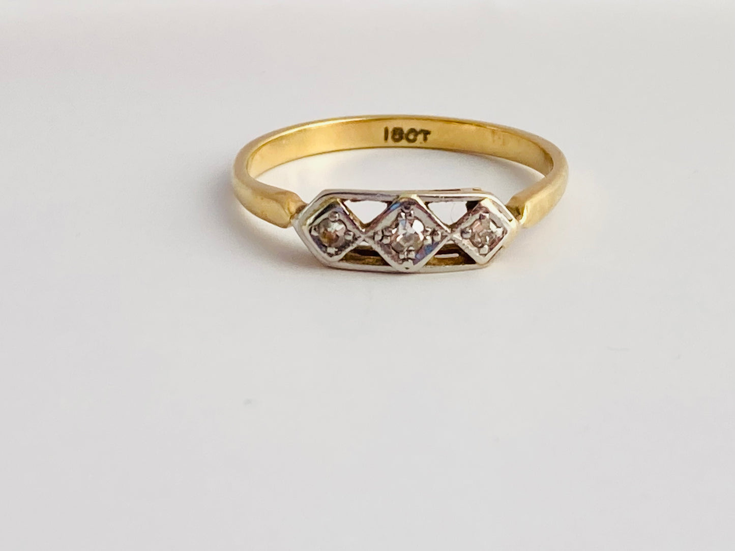 Antique 18ct Gold Diamond Ring