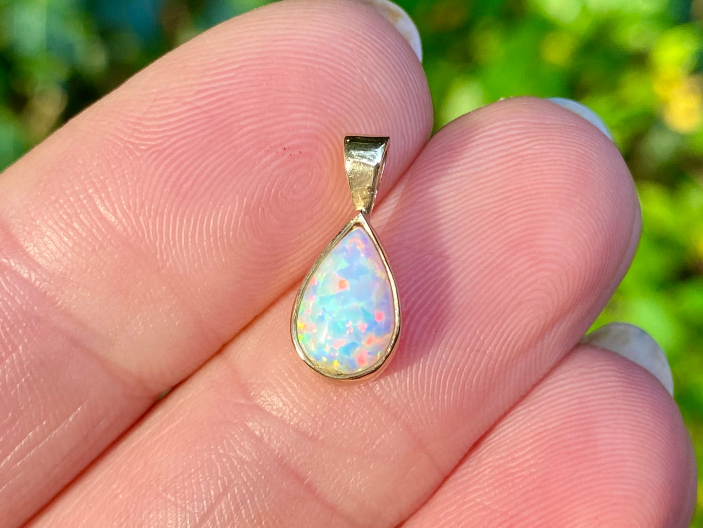 9ct Gold Opal Pendant