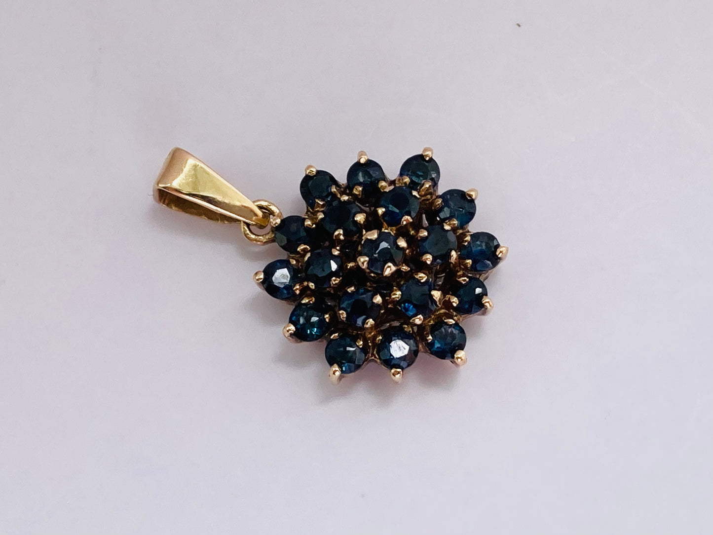 Vintage 9ct Gold Sapphire Pendant