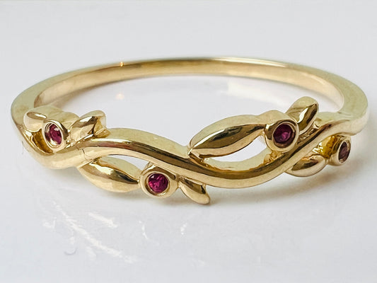 9ct Gold Ruby Ring